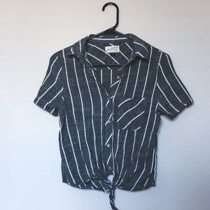 Universal Thread Button Up